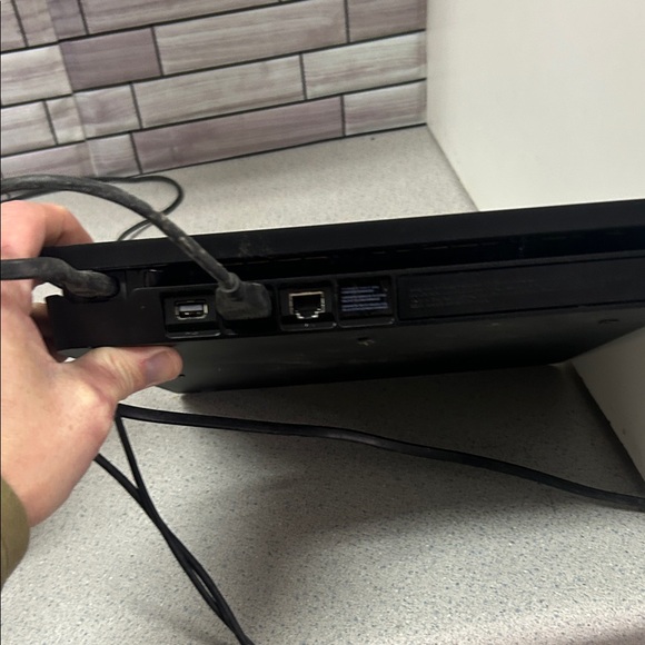 Sony PS4 Console with NASCAR Heat 2 works No Controllers $15 on Amazon(1)$20(2) - Picture 4 of 6